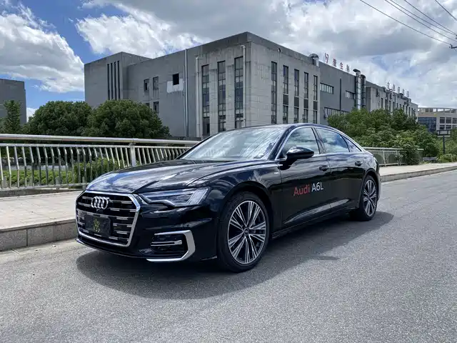 Audi A6L 2025