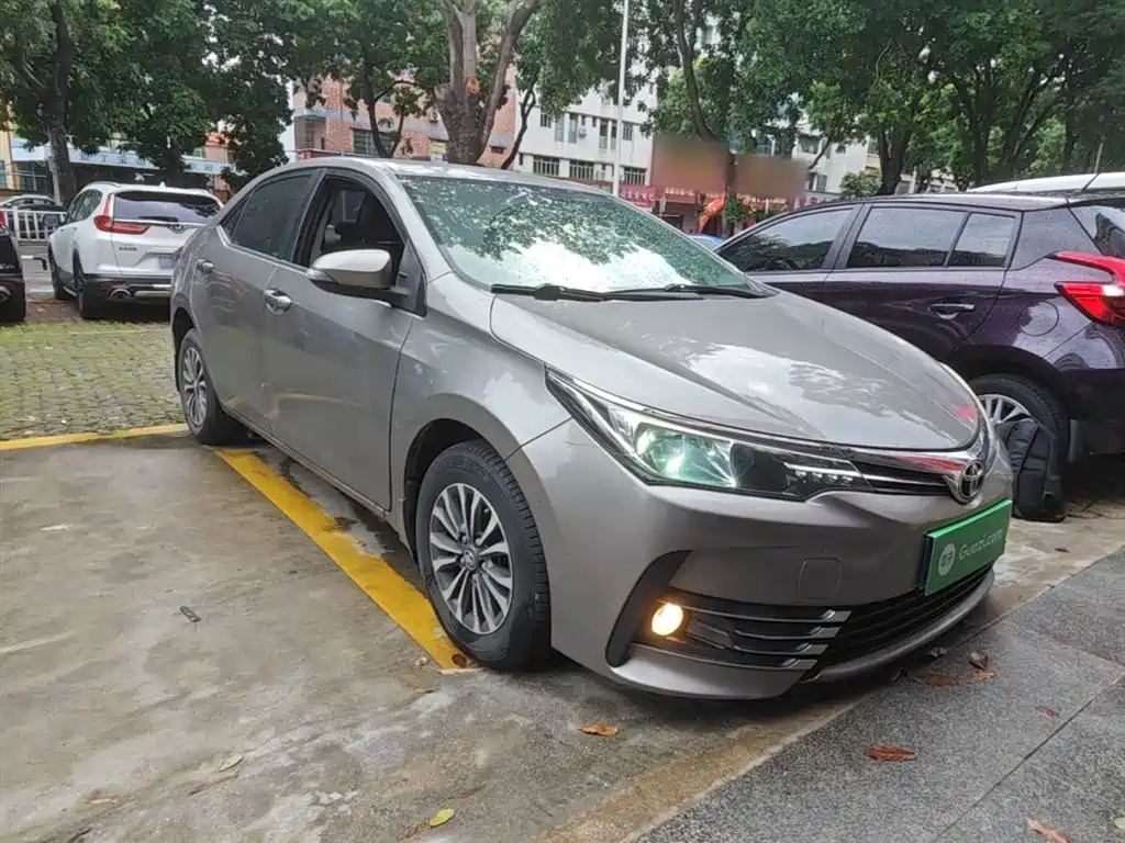 Toyota Corolla 2017 Facelift 1.2T S-CVT GL фото 4