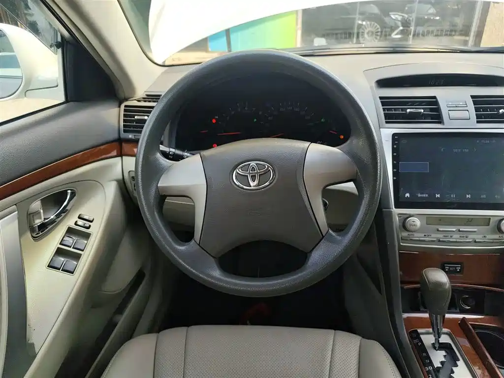Toyota Camry 2013 200E Classic Elite Edition фото 11