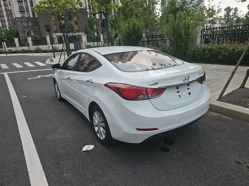 Hyundai Langdong 2016 1.6L Automatic Premium Edition фото 5