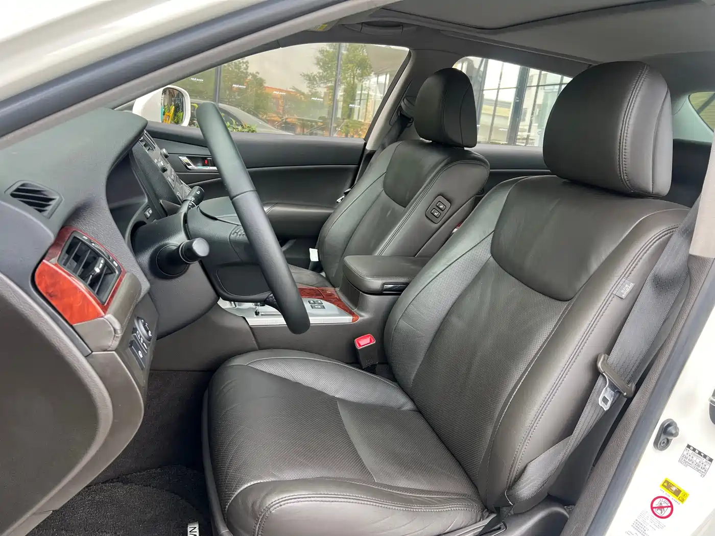 Toyota Crown 2012 2.5L Royal Leather Edition фото 5