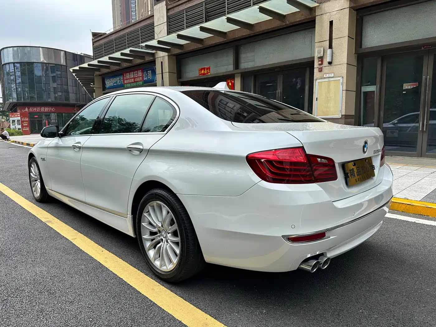 BMW 5 Series 2014 525Li Luxury Design Package фото 4