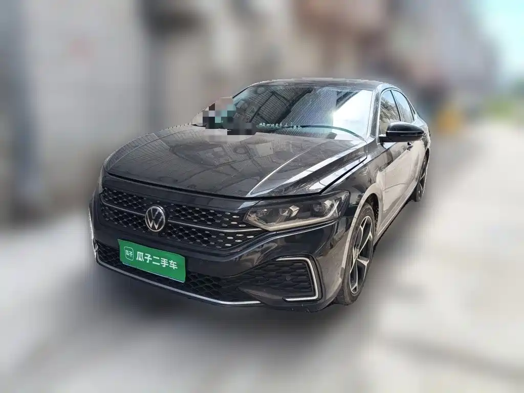 Volkswagen Passat 2025 2025 Outstanding 380TSI Starlight Dragon Soaring Edition