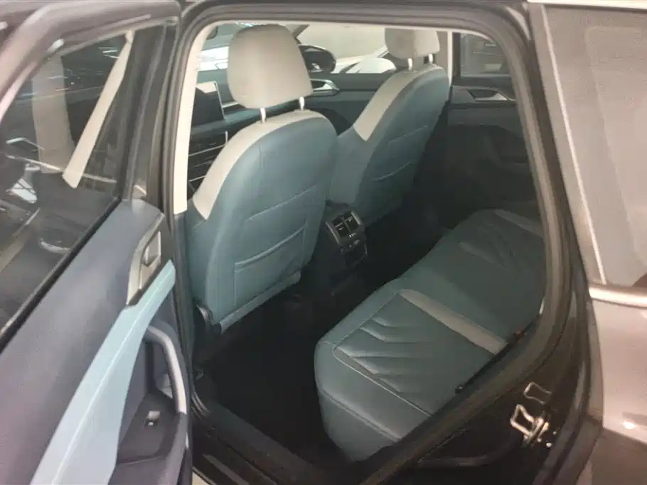 Volkswagen Tharu 2023 300TSI 2WD Full Moon Edition фото 10