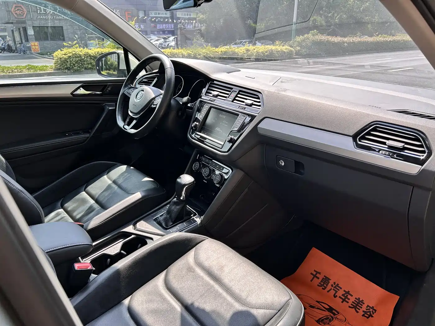 Volkswagen Tiguan L 2017 330TSI Automatic 2WD Luxury Edition фото 11