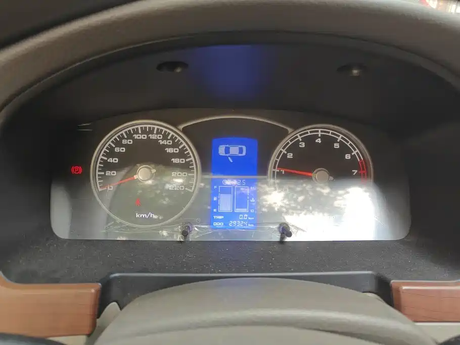 Lifan 620 2016 2012 1.5L Manual Flagship