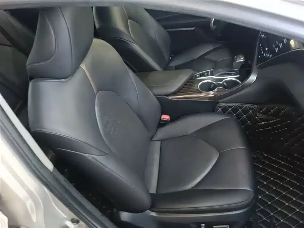Toyota Camry 2018 2.5G Luxury Edition фото 25