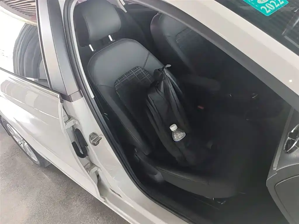 Volkswagen Jetta 2017 1.4L Manual Comfort фото 25