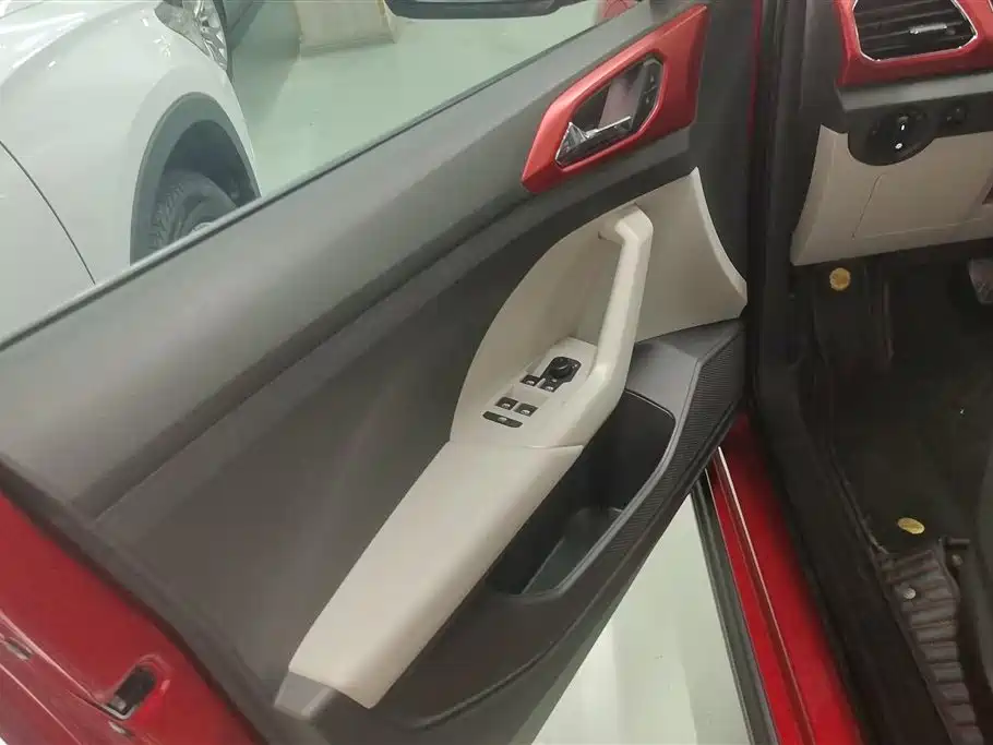 Volkswagen T-Cross 2020 280TSI DSG Comfort Edition фото 7