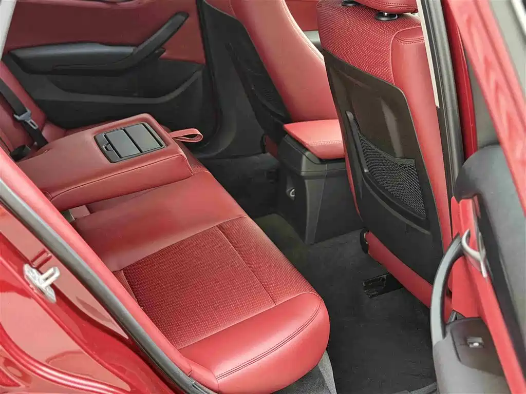 BMW X1 2015 Model sDrive18i Fashion Advanced Edition фото 10
