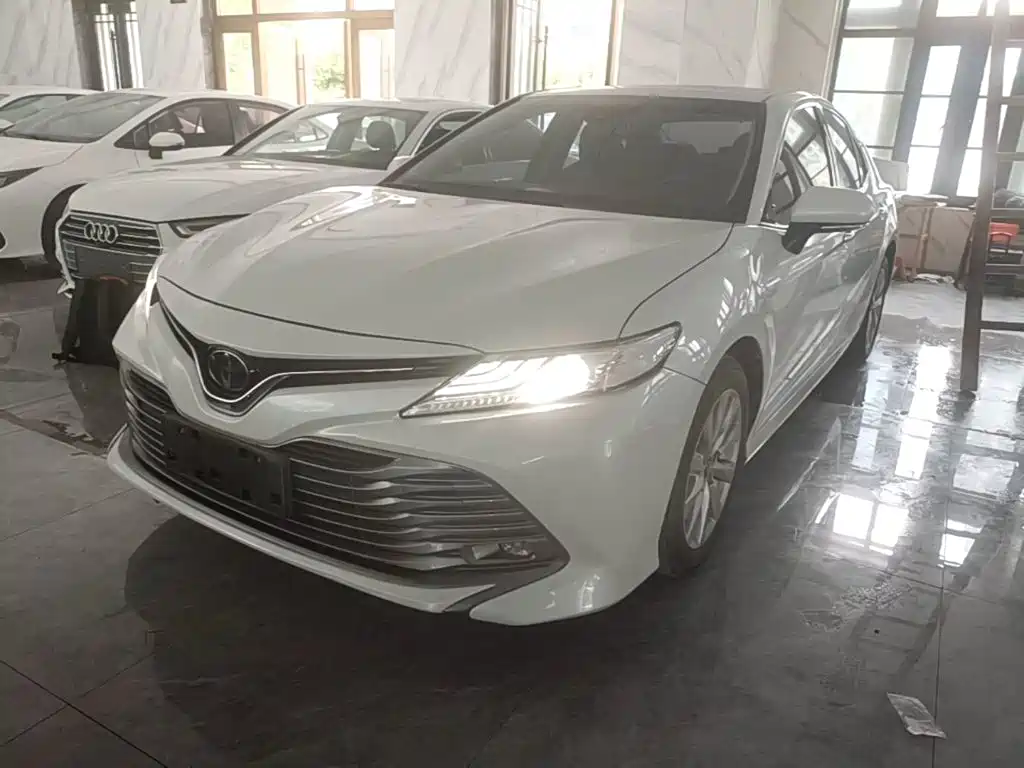 Toyota Camry 2019 Facelift 2.0G Luxury Edition