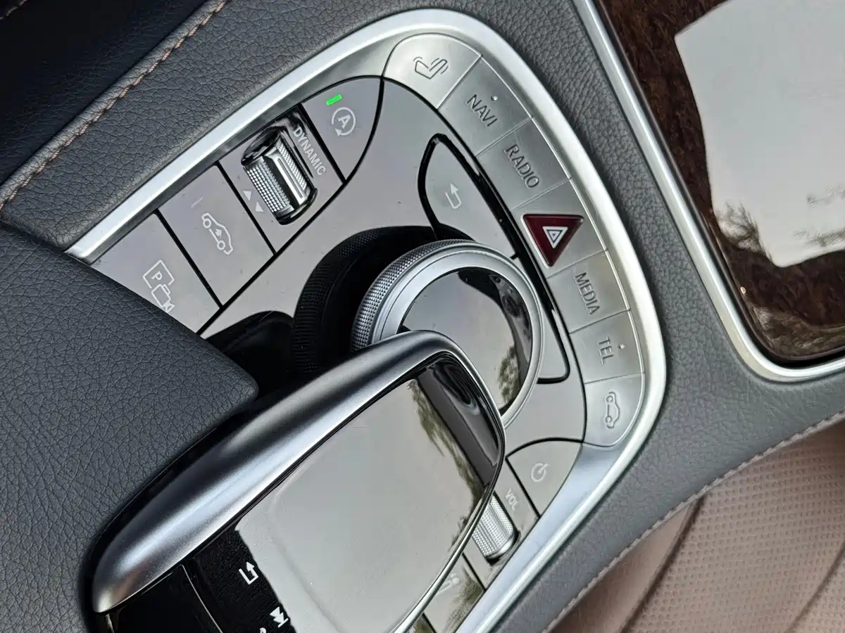 Mercedes-Benz S-Class 2018 S 320 L фото 26