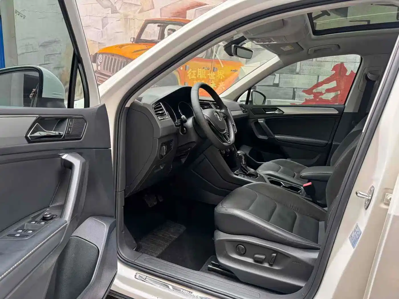 Volkswagen Tiguan L 2018 330TSI Automatic 2WD Luxury Edition фото 7