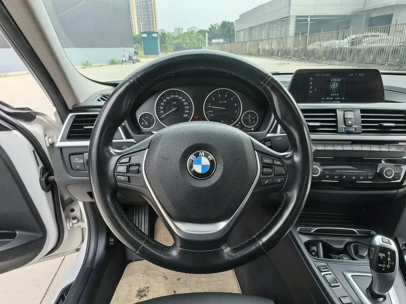 BMW 3 Series 2018 320Li Fashion Style фото 12
