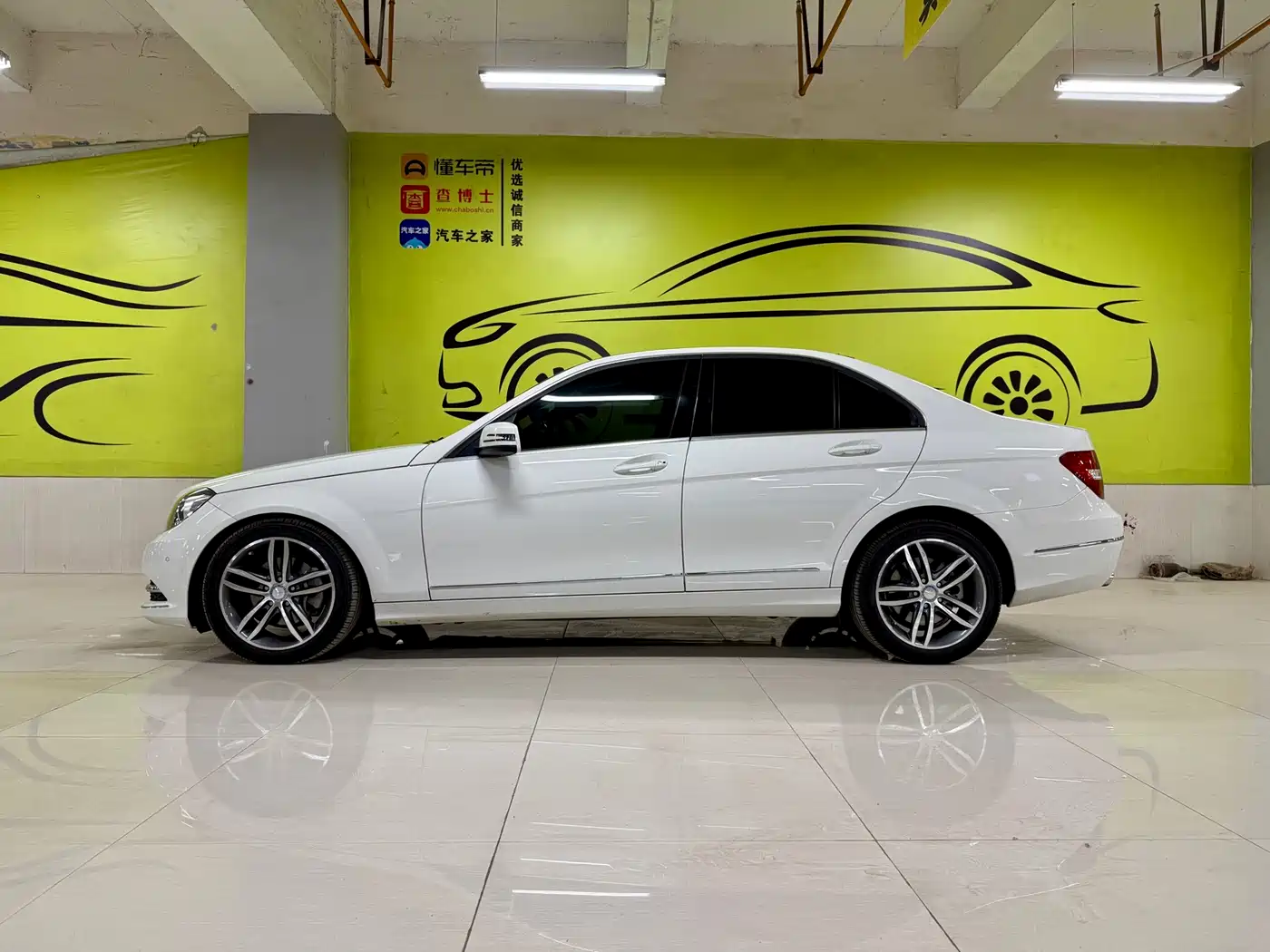 Mercedes-Benz C-Class 2011 C 300 Fashion фото 5