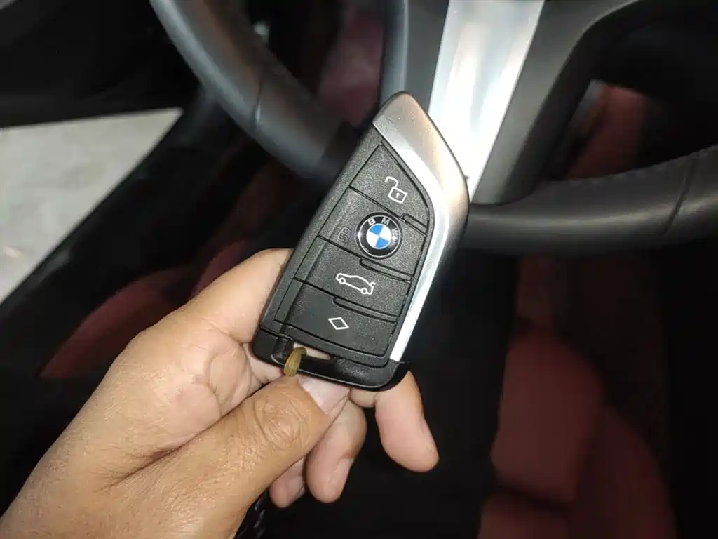 BMW 3 Series 2024 325Li M Sport Package фото 15