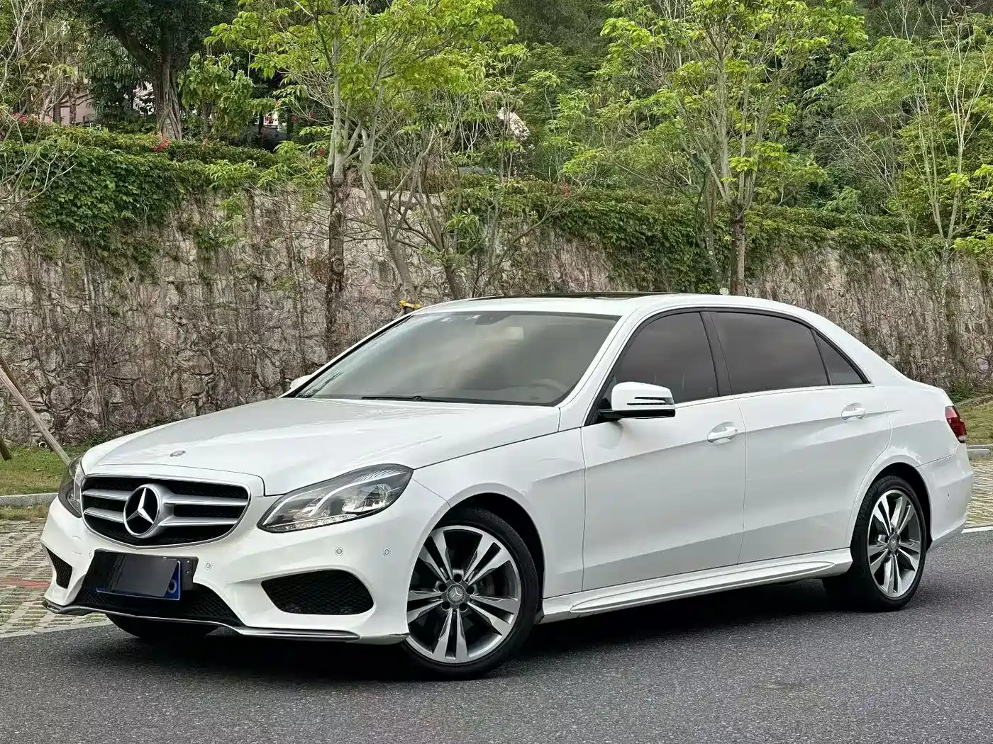 Mercedes-Benz E-Class 2014 Facelift E 260 L Sport