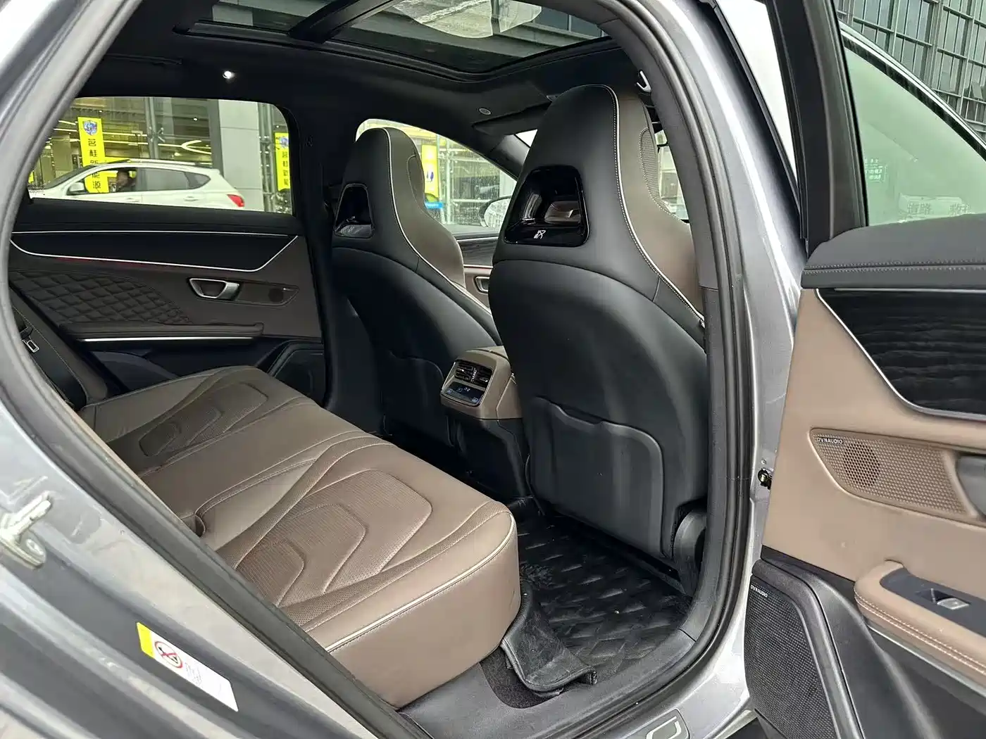 BYD Han 2022 DM-i 121KM Premium Edition фото 14