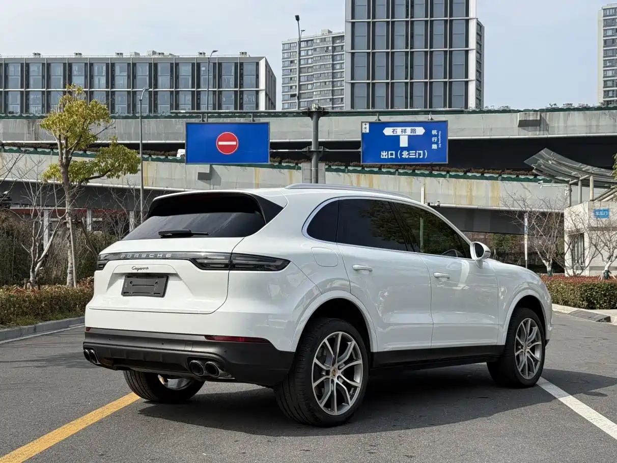 Porsche Cayenne 2019 Cayenne 3.0T фото 6