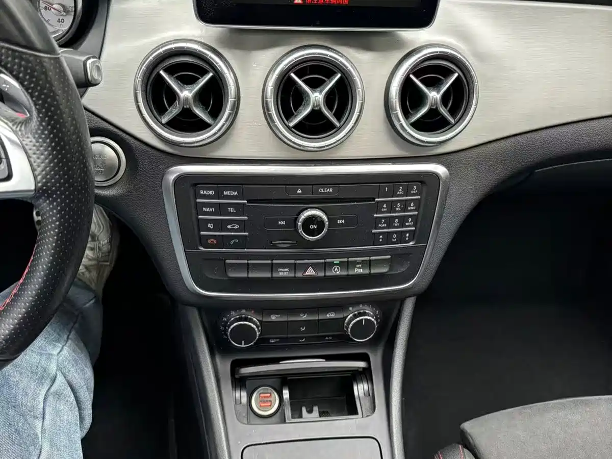 Mercedes-Benz CLA (Import) 2016 CLA 220 4MATIC фото 12