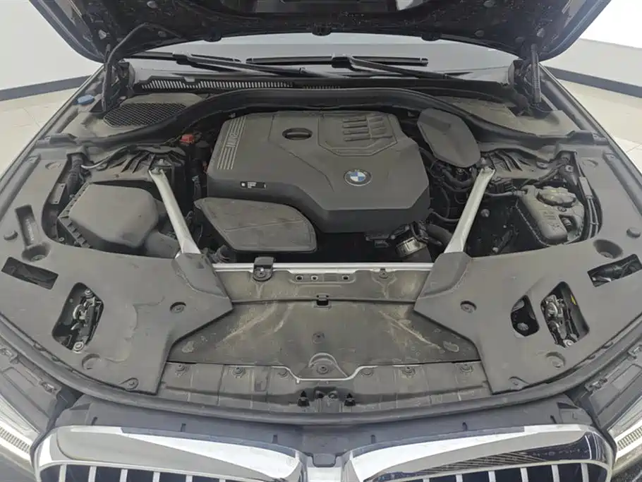 BMW 5 Series 2022 Model Second Facelift 525Li M Sport Package фото 10