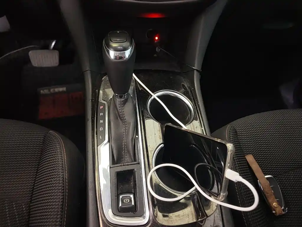 Chevrolet Equinox 2018 535T Automatic Galloping Edition фото 14