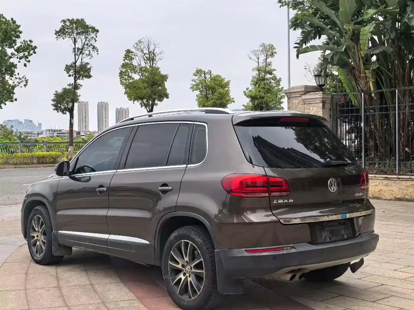 Volkswagen Tiguan 2013 1.8TSI Auto 4WD Luxury фото 9
