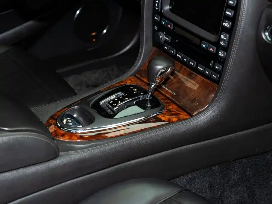 Jaguar XJ 2009 2007 Model XJ6L 3.0 Royal Long Wheelbase