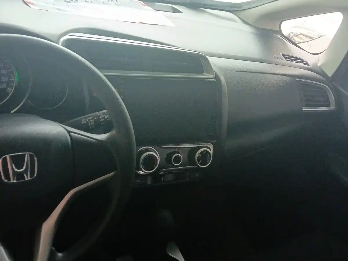 Фото 5 - Honda Fit