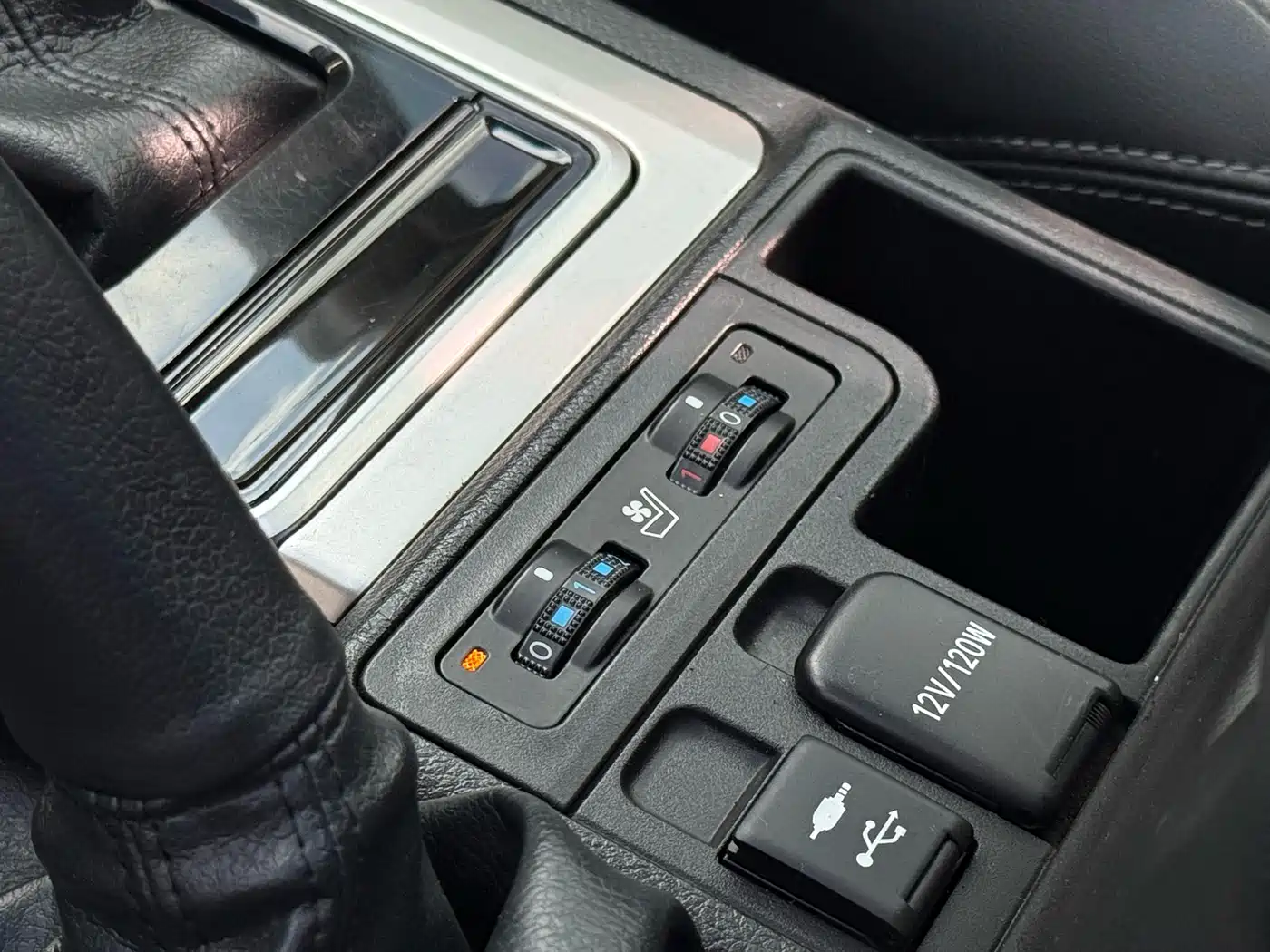 Toyota Prado 2019 3.5L Automatic TX-L Zunxiang Edition with Rear-mounted Spare Tire фото 26