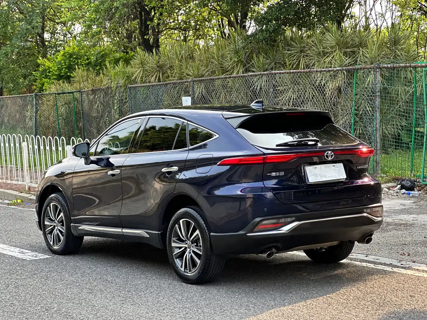 Toyota Lingfang HARRIER 2023 2.0L CVT 2WD Progressive Edition фото 8