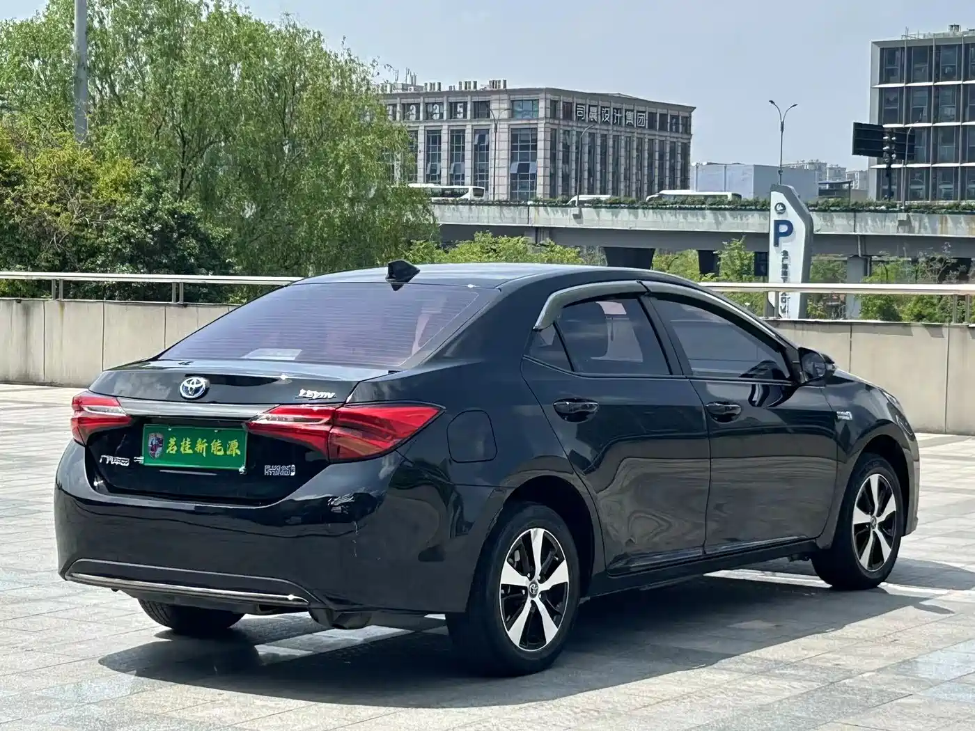 Toyota Levin Twin Engine E+ 2019 1.8PH GS E-CVT Elite Edition фото 4