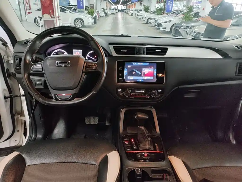 Qoros 5 2017 2017 1.6T Auto Premium