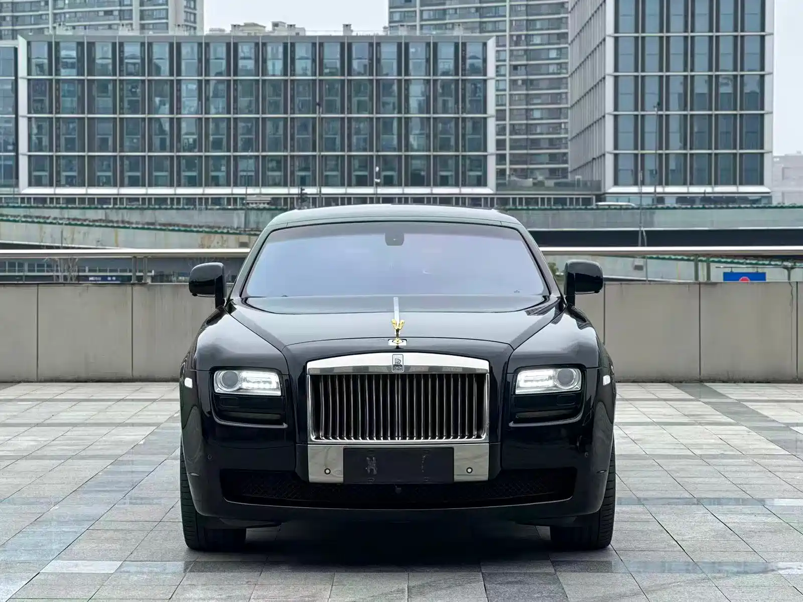 Фото 2 - Rolls-Royce Ghost