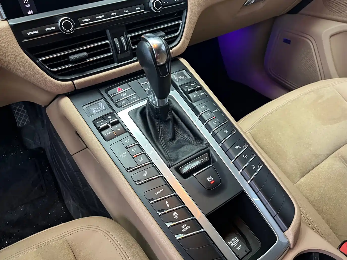 Porsche Macan 2018 Macan 2.0T фото 9