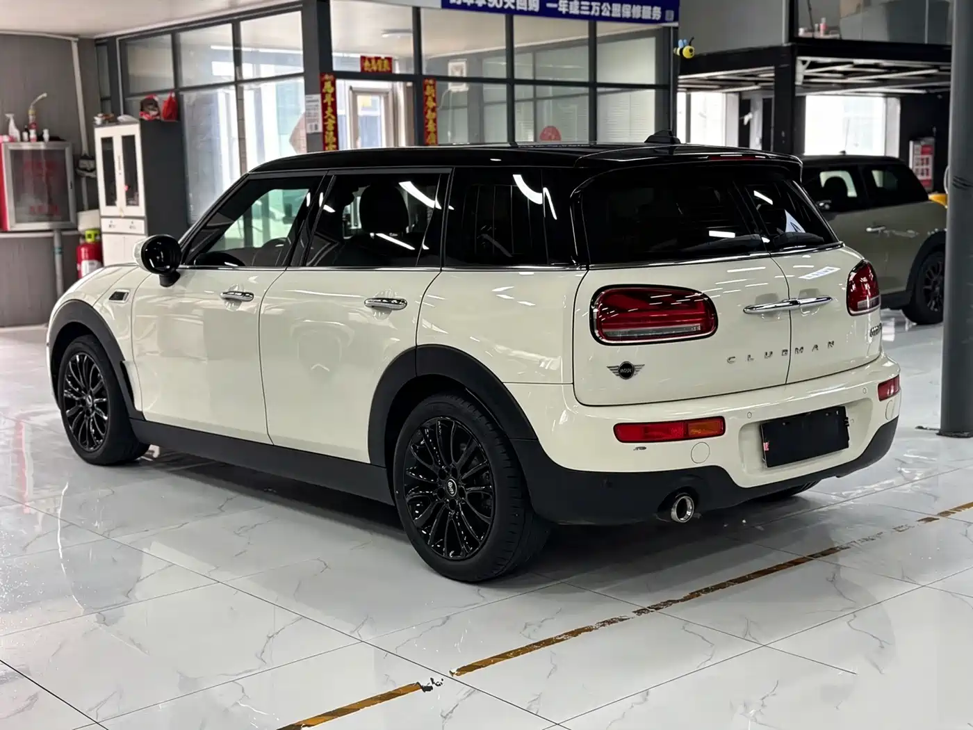 Photo 4 - MINI CLUBMAN