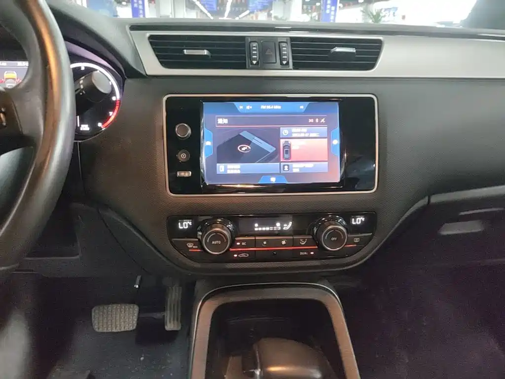 Qoros 5 2017 2017 1.6T Auto Premium