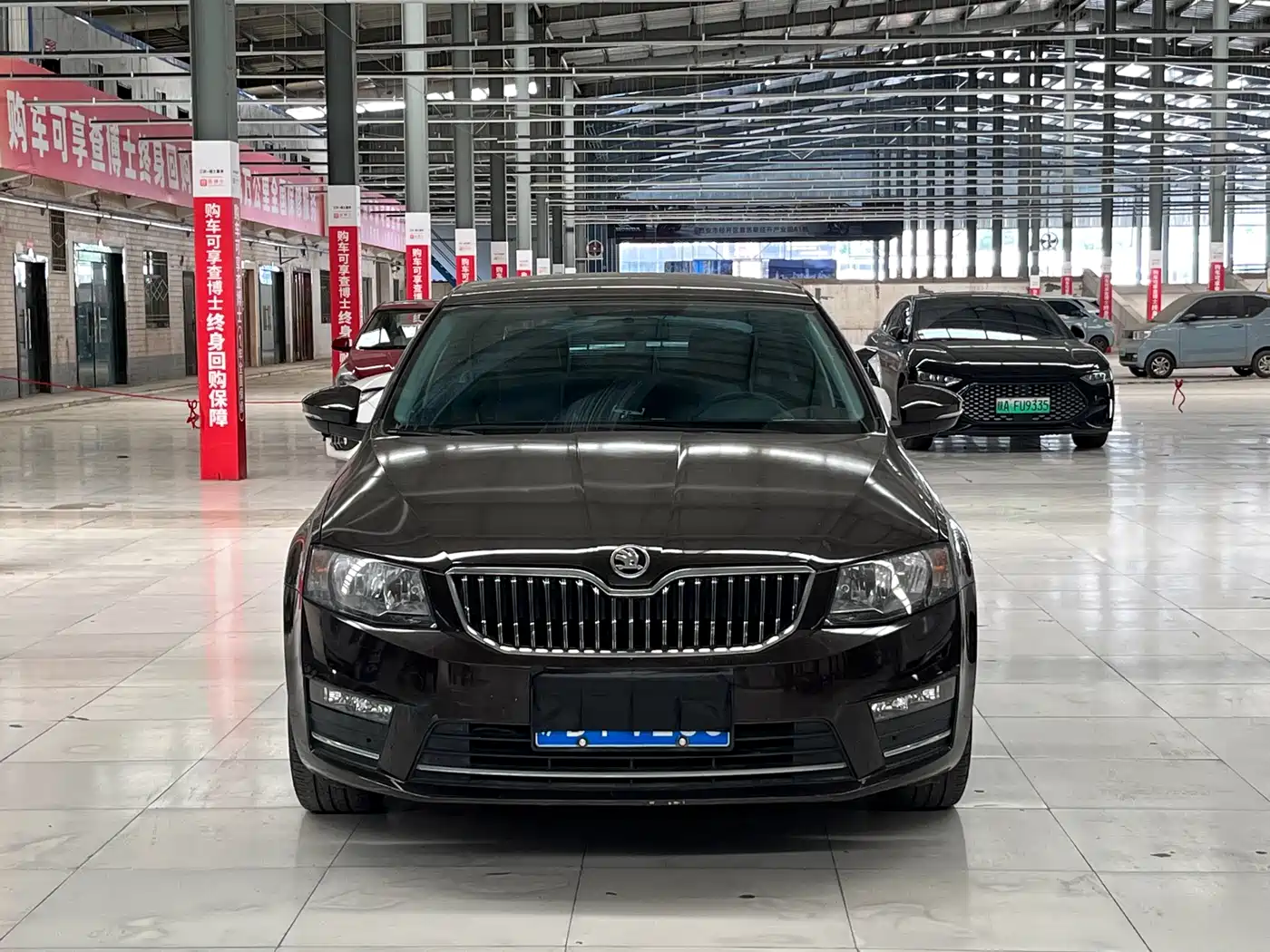 Škoda Octavia 2017 1.6L Automatic Pioneer Edition фото 2