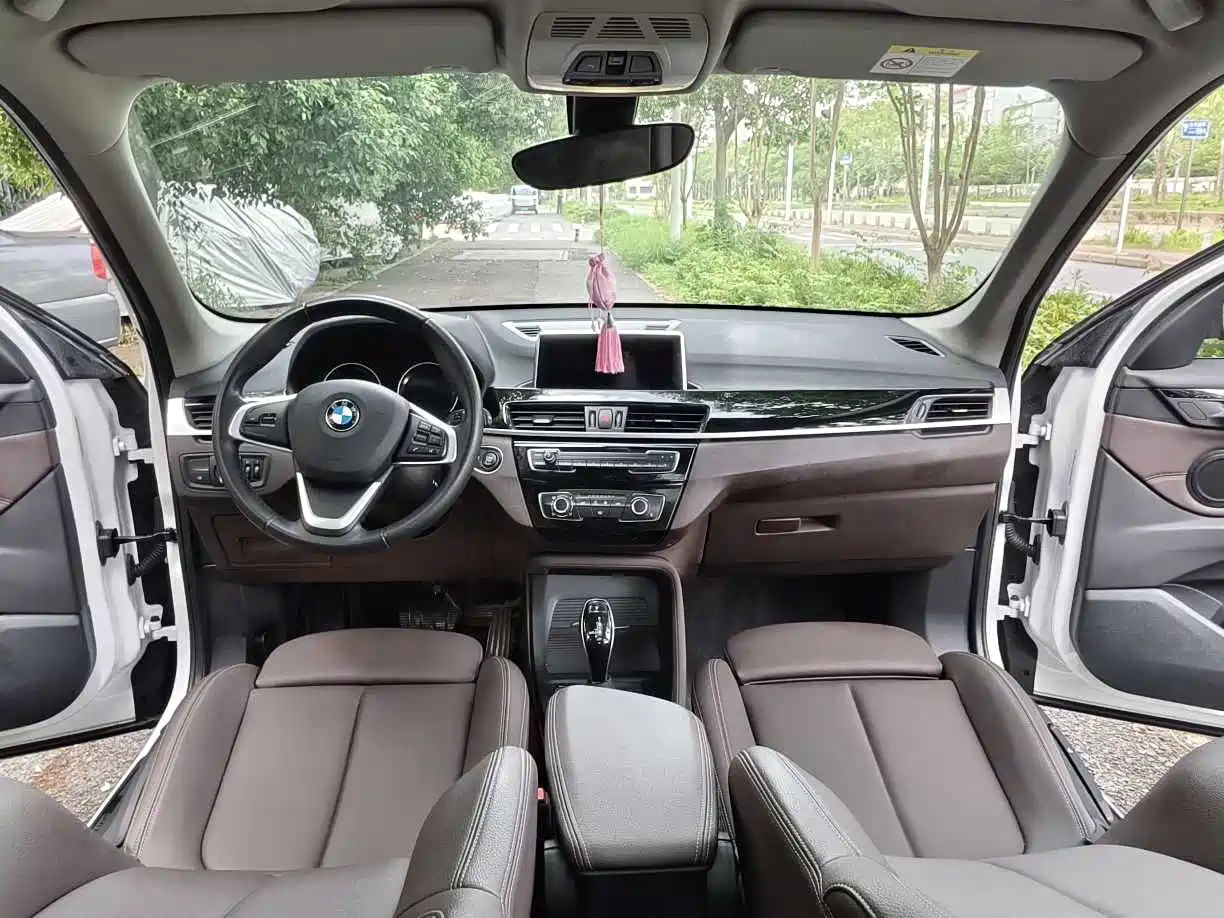 BMW X1 2020 sDrive20Li Fashion Model фото 7