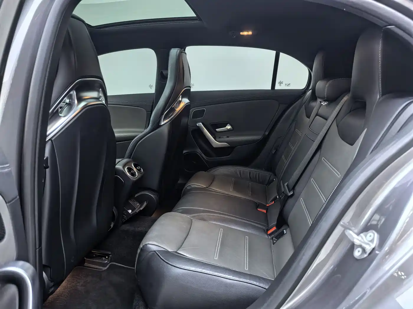 Mercedes-Benz A-Class AMG (Import) 2020 AMG A 45 4MATIC+ фото 15