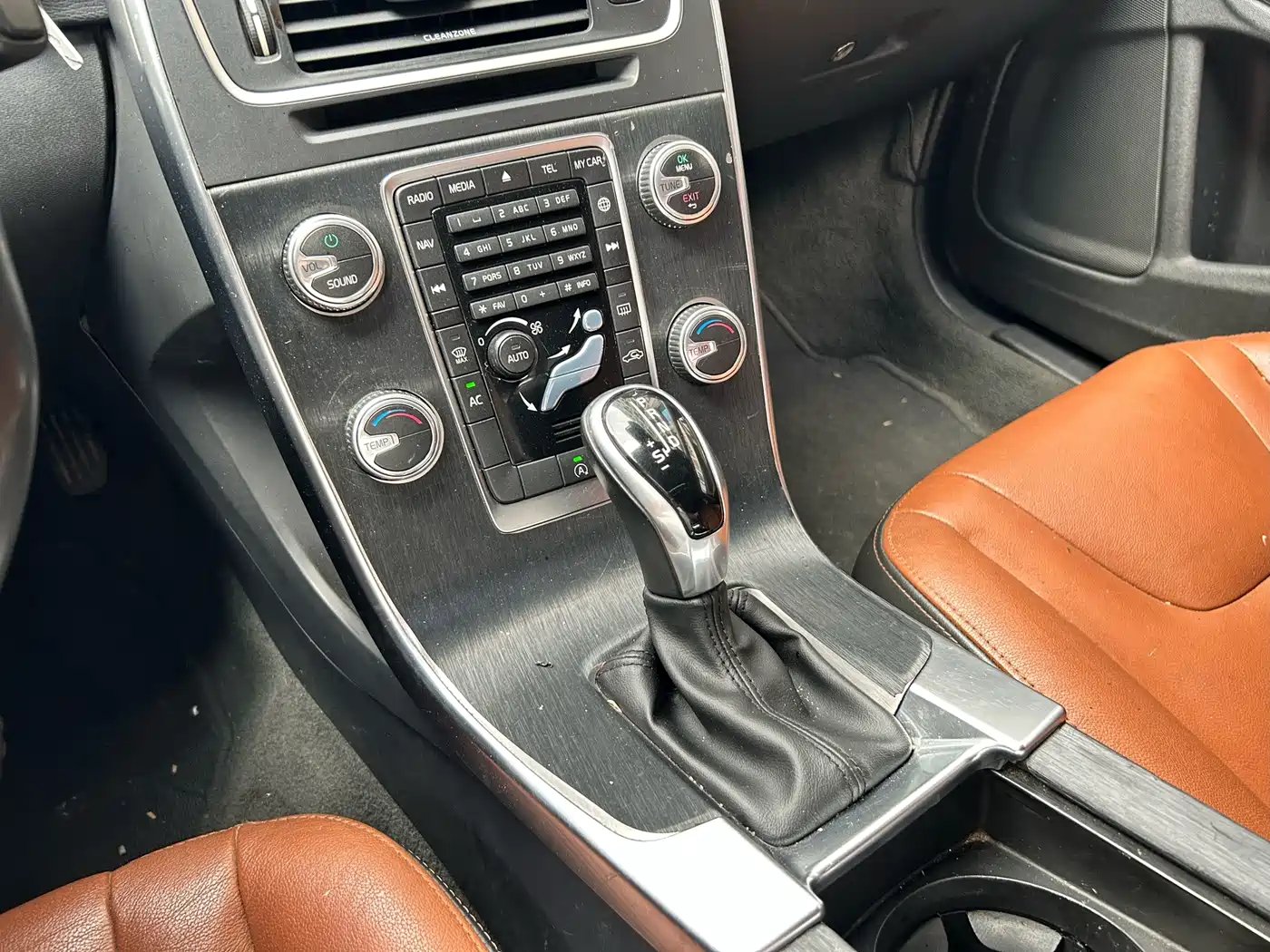 Фото 13 - Volvo S60
