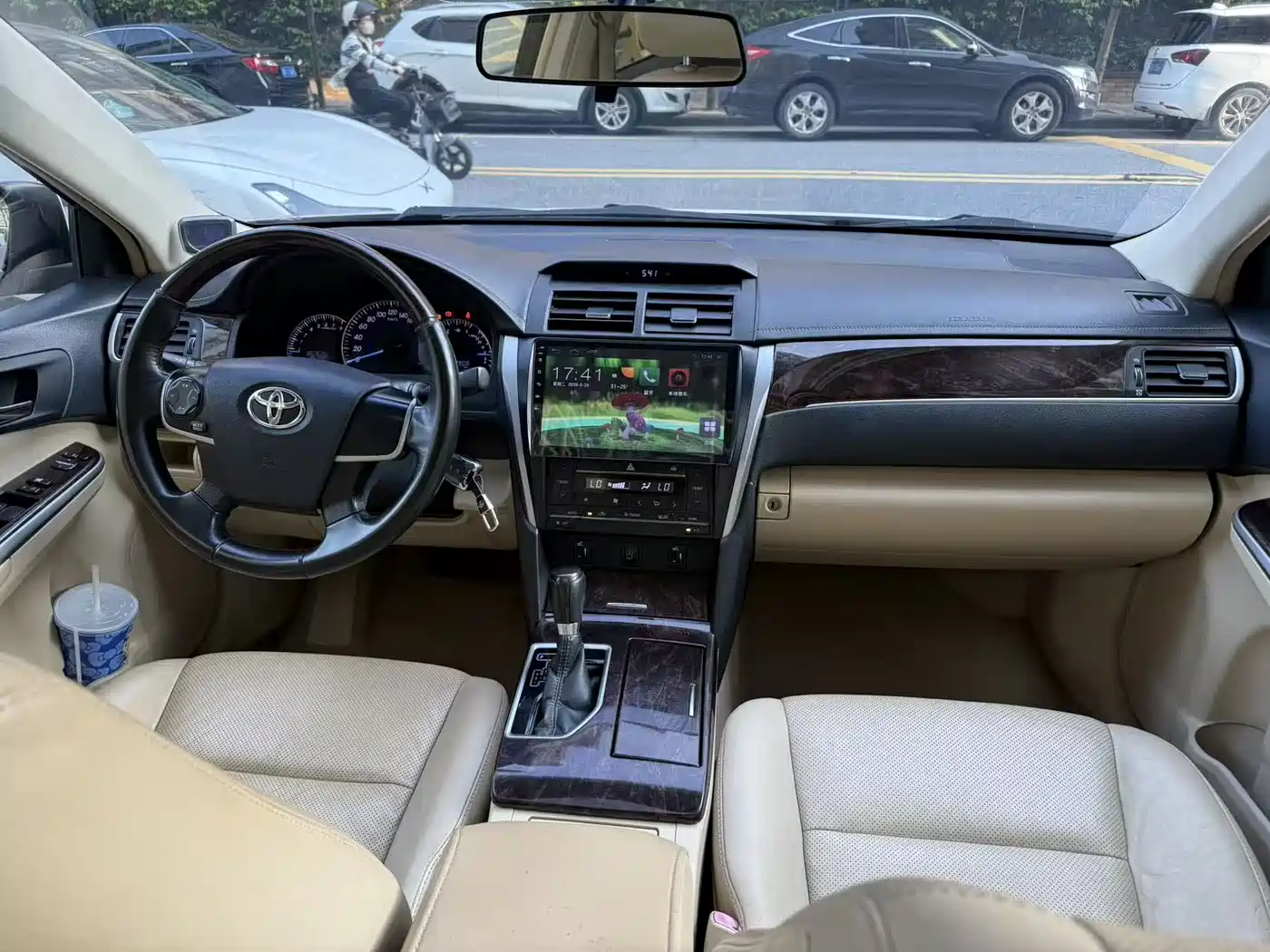 Toyota Camry 2016 2.0G 10th Anniversary Luxury Edition фото 9