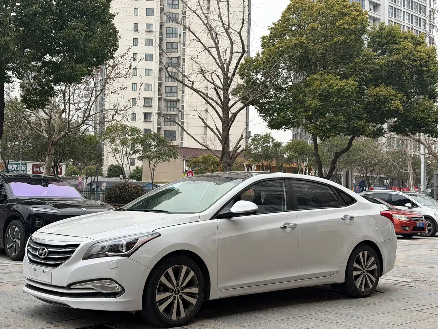 Hyundai Mistra 2014 1.8L Auto Premium DLX фото 2