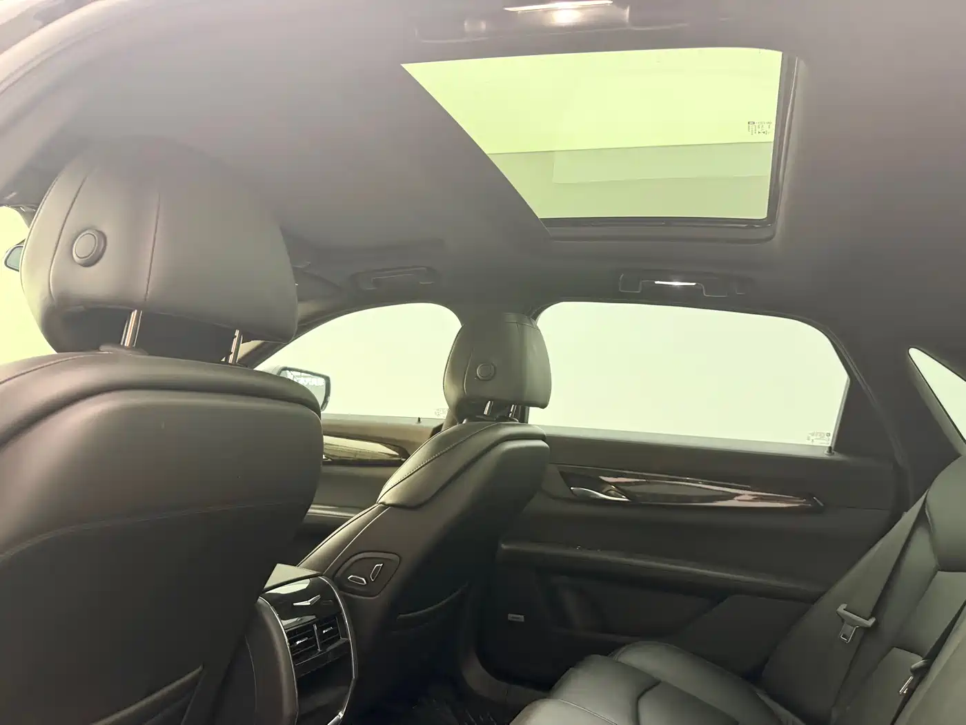 Cadillac CT6 2023 28T Luxury Edition фото 11