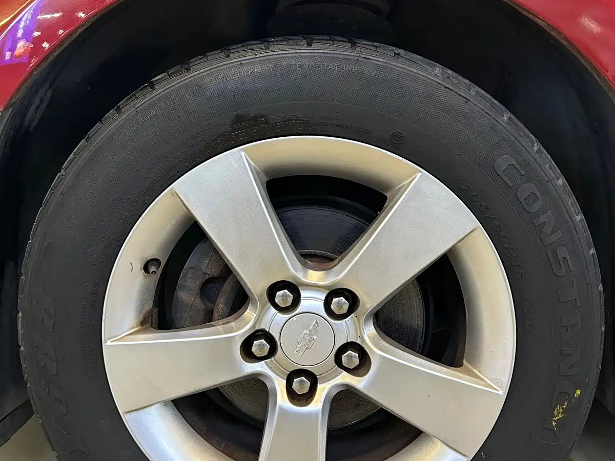 Chevrolet Cruze 2012 1.6L SE MT фото 15