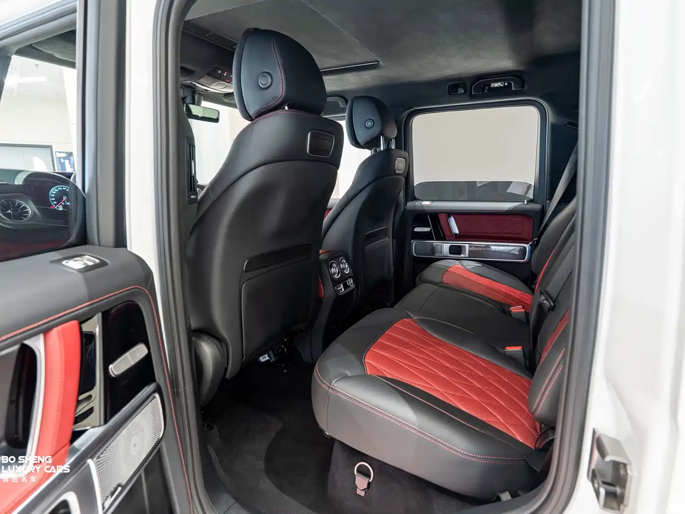 Mercedes-Benz G-Class 2023 G 500 фото 8
