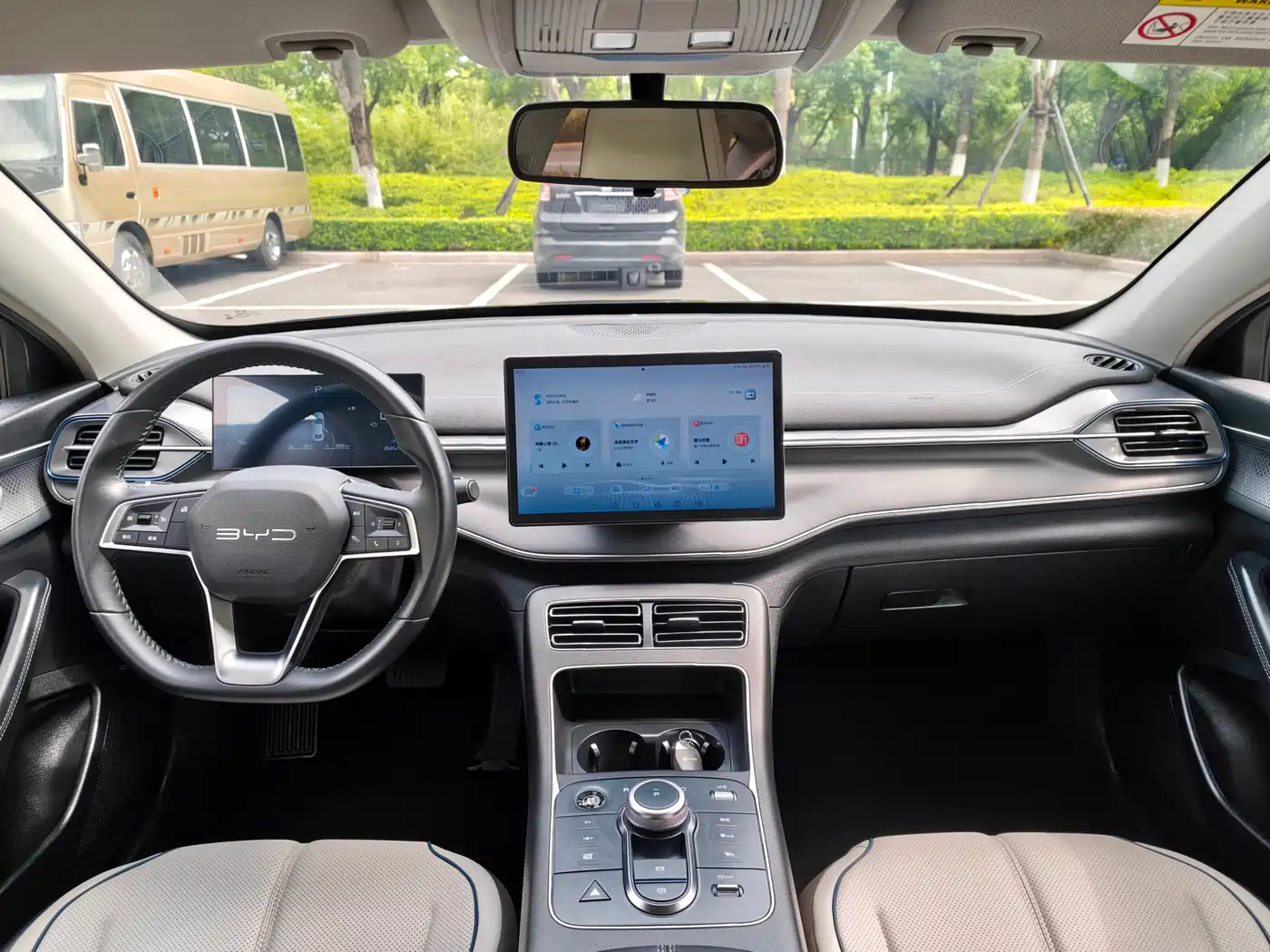 BYD Destroyer 05 2024 Glory Edition DM-i 55KM Luxury фото 16