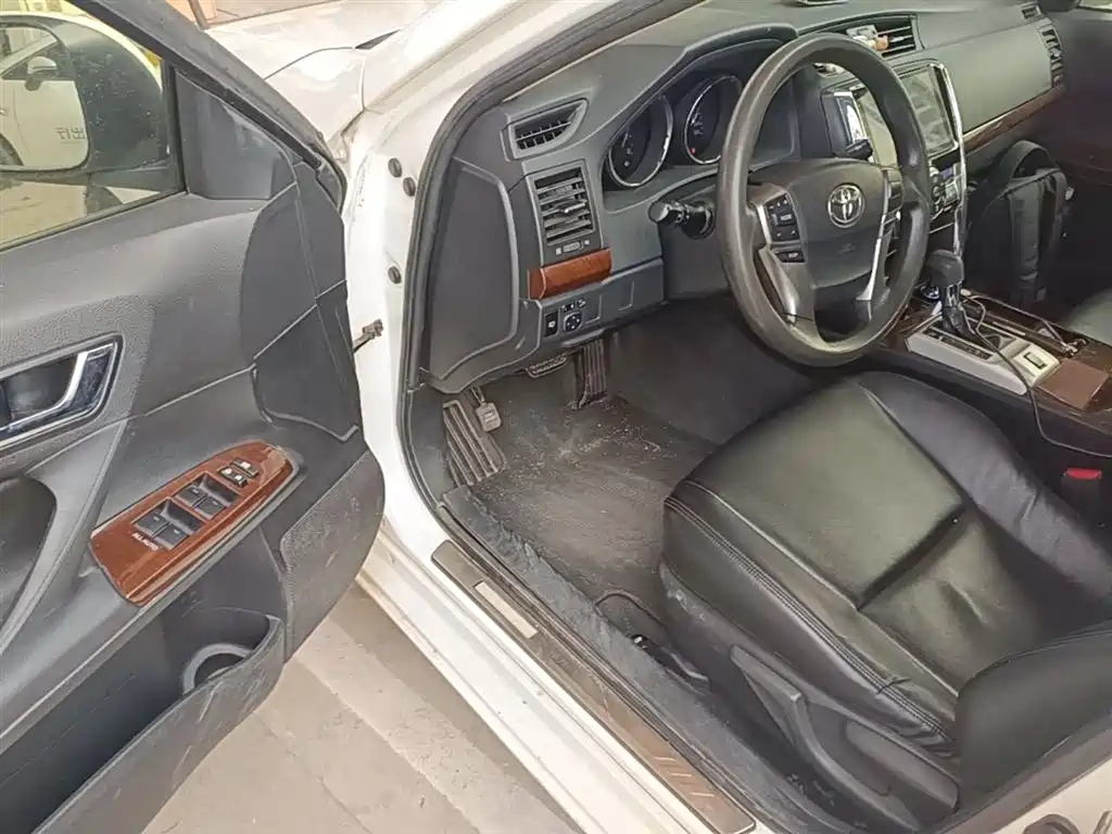 Toyota Reiz 2013 2.5S Elite Edition фото 16