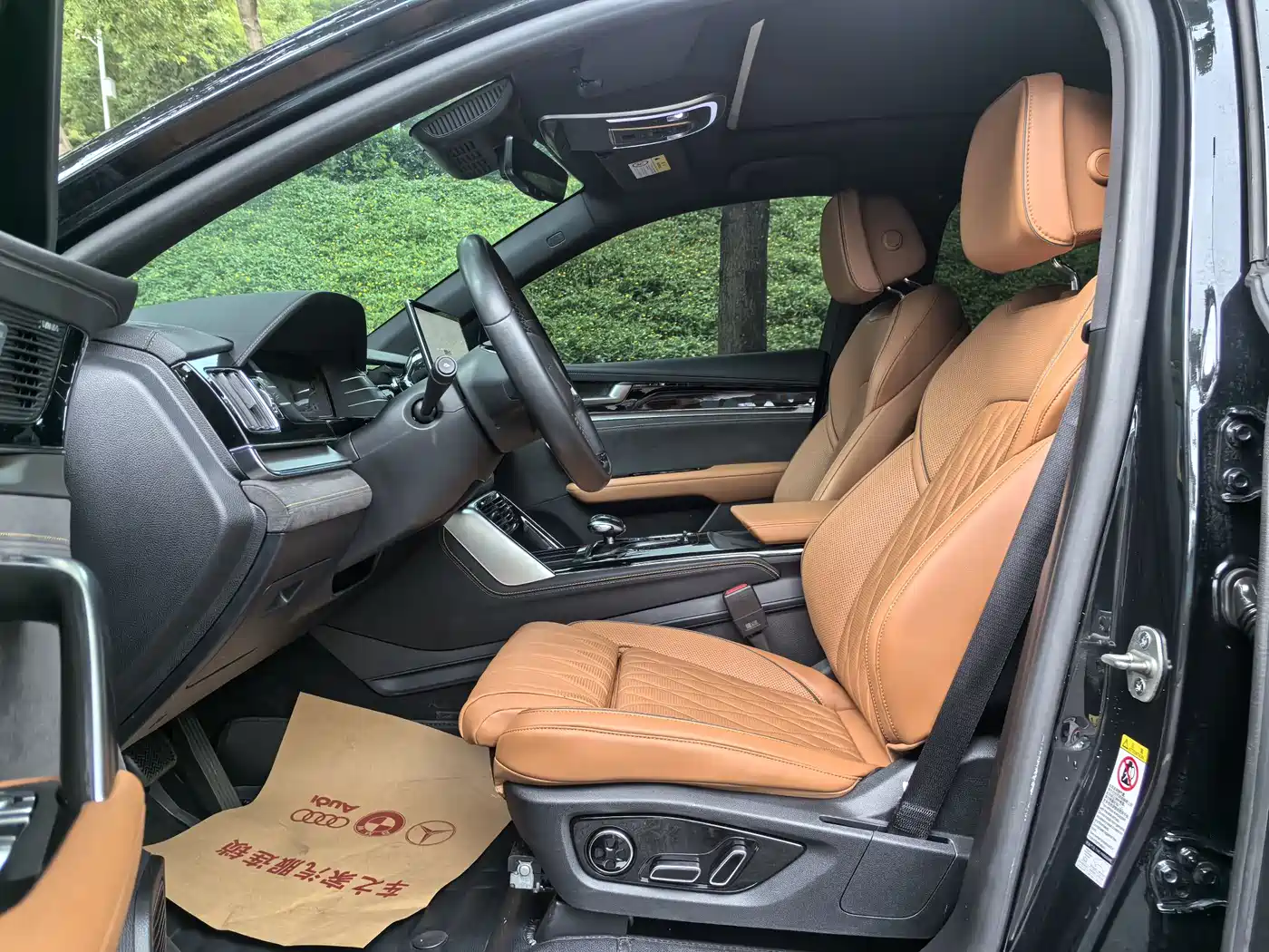 BYD Tang New Energy 2022 DM-p 215KM AWD Executive фото 9