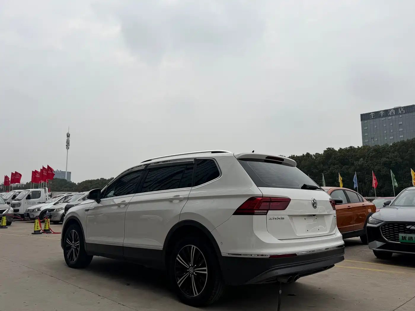 Volkswagen Tiguan L 2018 330TSI Automatic 2WD Flagship Edition фото 5